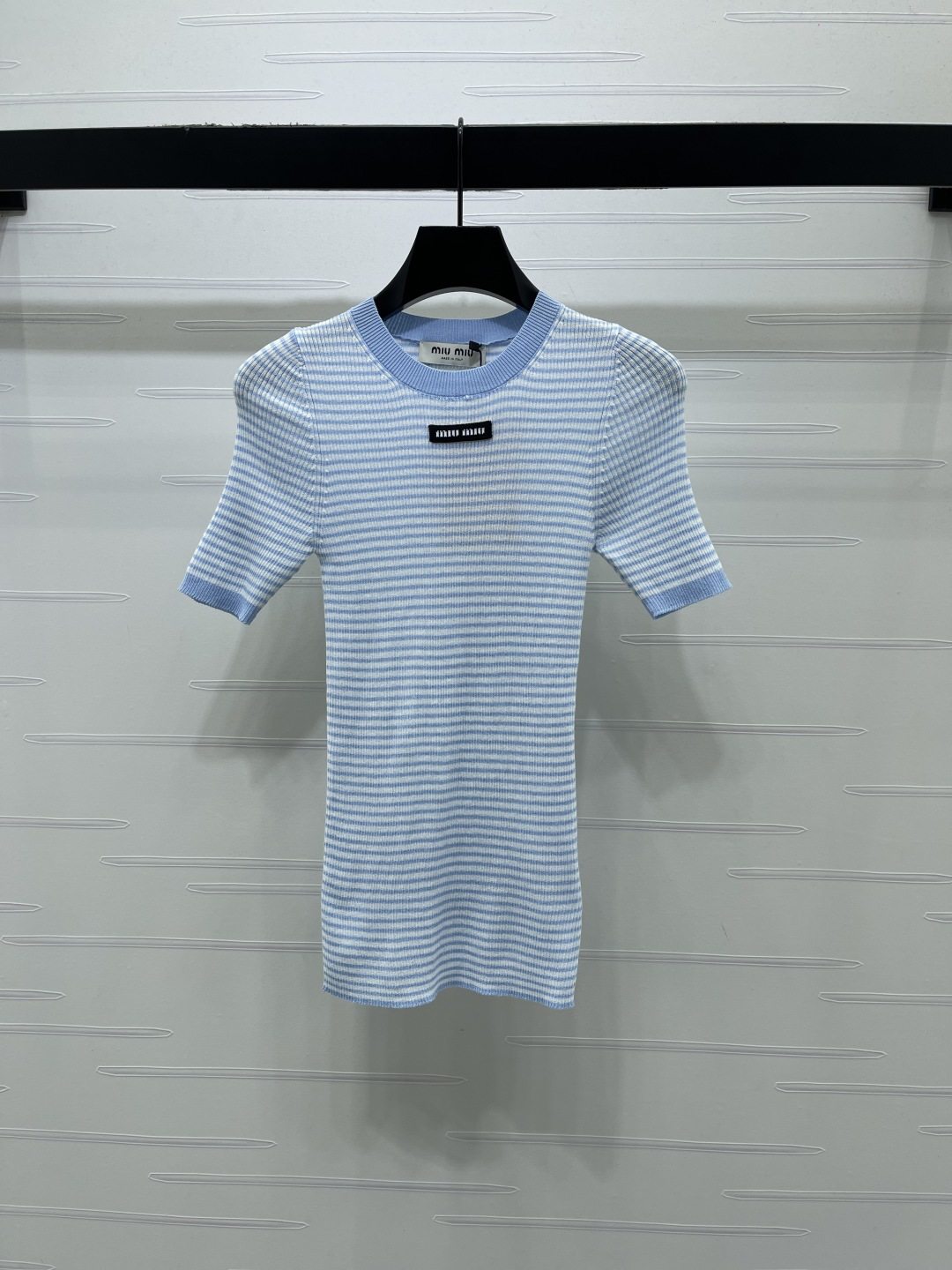 Women's short sleeves
